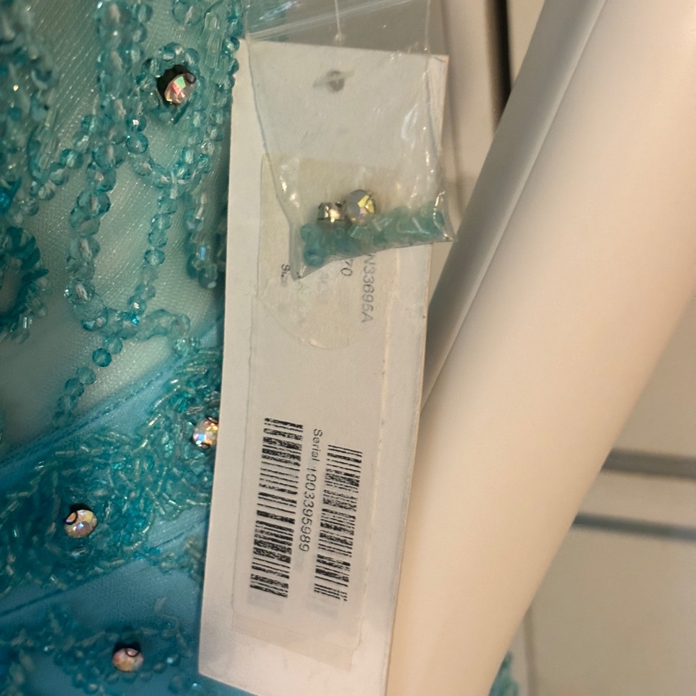 Jovani JVN33695 Prom Dress Aqua Blue Beaded Sz 4 Embellished Bodice - Picture 11 of 13
